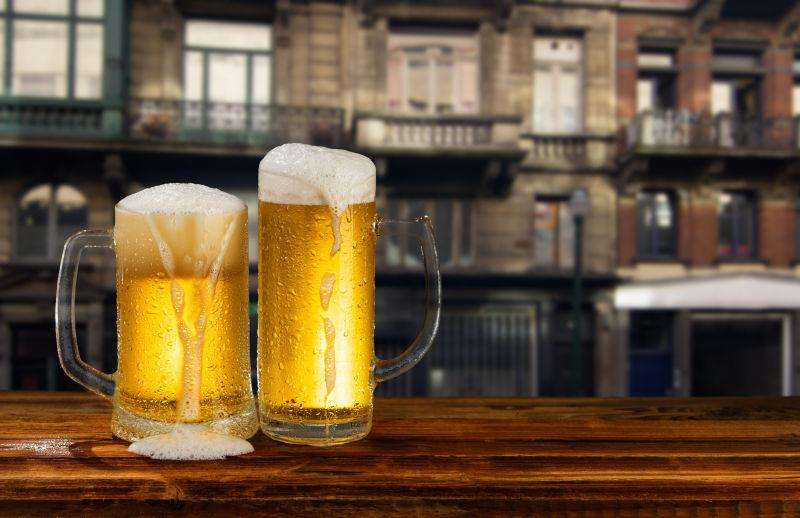 精釀啤酒設(shè)備,啤酒廠設(shè)備,開(kāi)辦啤酒廠，啤酒泡沫