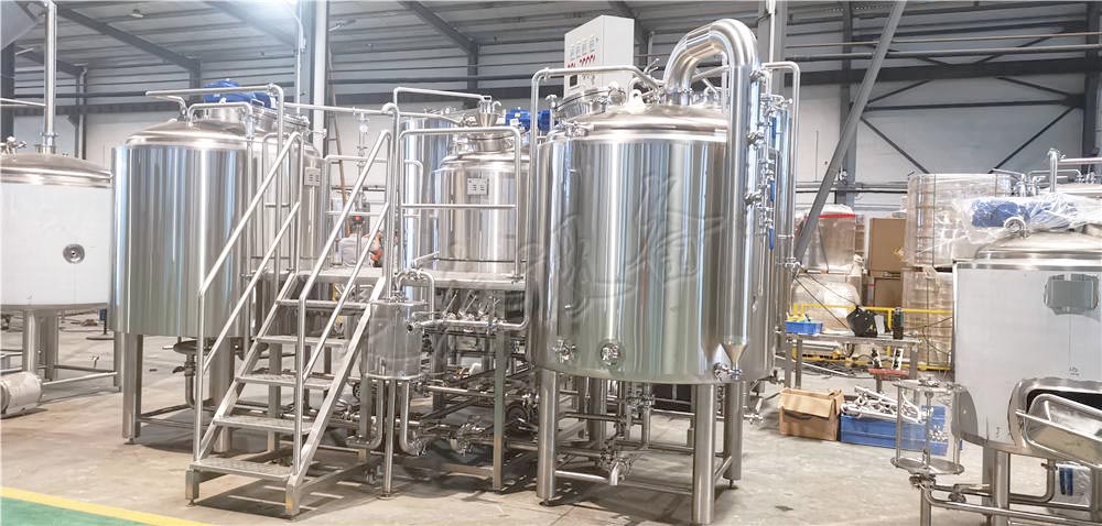 精釀啤酒設備廠分型關(guān)于麥芽運輸?shù)哪切┦?> </a>
    </dt> 
    <dd> 
     <h4><a href=