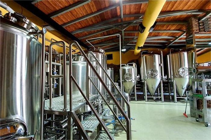 精釀啤酒廠的水處理：重要性、影響與處理方法